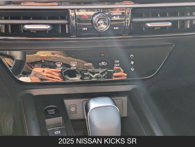 2025 Nissan Kicks SR 2025 Nissan Kicks SR