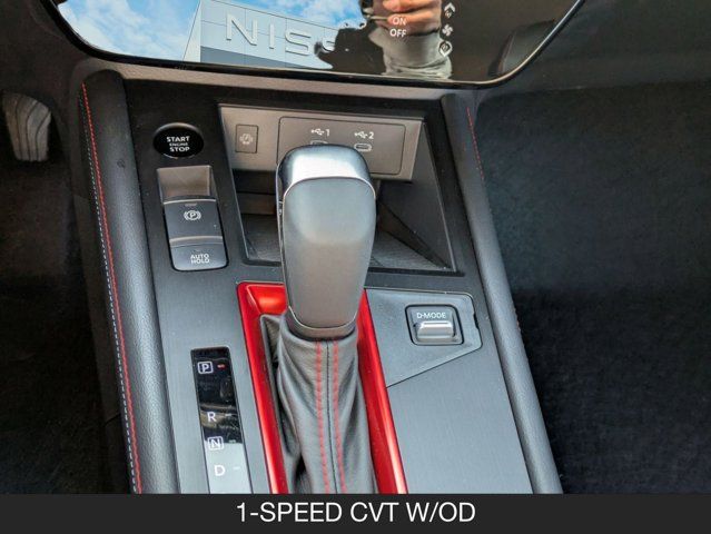 2025 Nissan Kicks SR 2025 Nissan Kicks SR