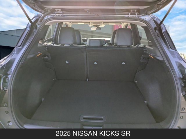 2025 Nissan Kicks SR 2025 Nissan Kicks SR