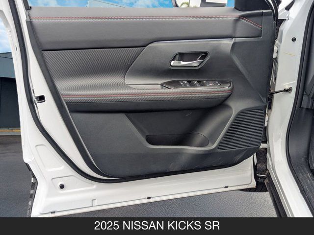 2025 Nissan Kicks SR 2025 Nissan Kicks SR