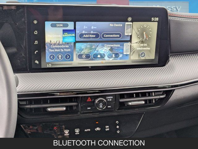 2025 Nissan Kicks SR 2025 Nissan Kicks SR