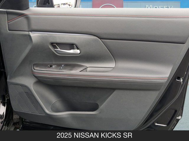 2025 Nissan Kicks SR 2025 Nissan Kicks SR