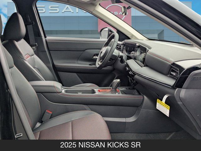 2025 Nissan Kicks SR 2025 Nissan Kicks SR