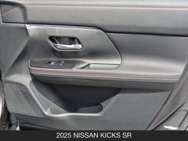 2025 Nissan Kicks SR 2025 Nissan Kicks SR