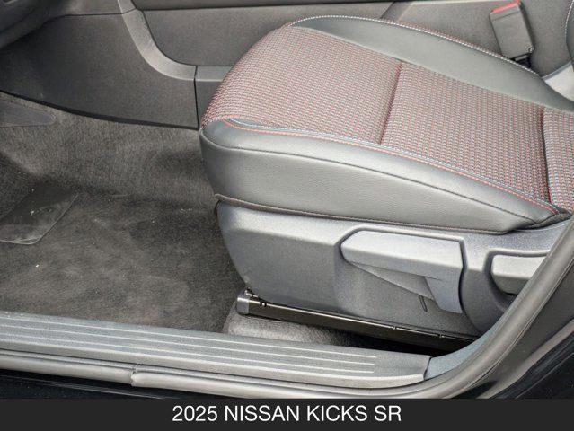2025 Nissan Kicks SR 2025 Nissan Kicks SR