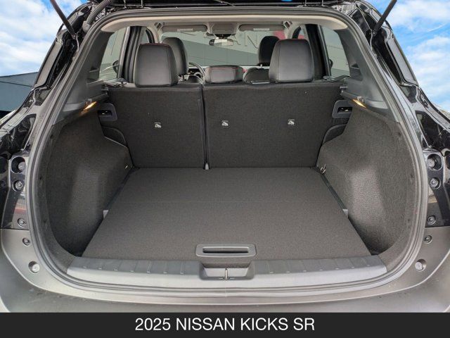 2025 Nissan Kicks SR 2025 Nissan Kicks SR