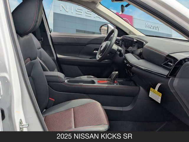 2025 Nissan Kicks SR 2025 Nissan Kicks SR