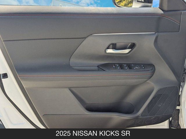 2025 Nissan Kicks SR 2025 Nissan Kicks SR
