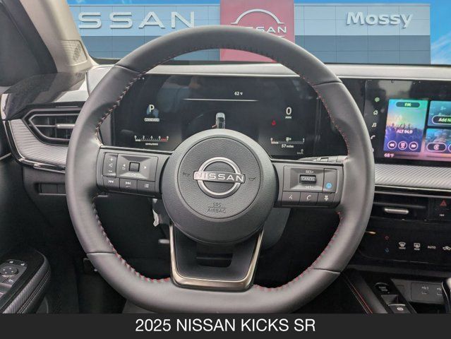 2025 Nissan Kicks SR 2025 Nissan Kicks SR