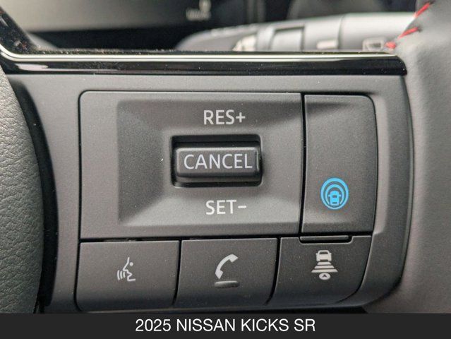 2025 Nissan Kicks SR 2025 Nissan Kicks SR