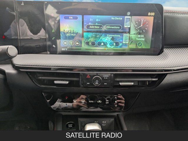 2025 Nissan Kicks SR 2025 Nissan Kicks SR