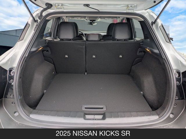 2025 Nissan Kicks SR 2025 Nissan Kicks SR