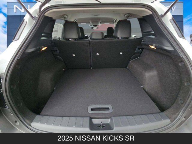 2025 Nissan Kicks SR 2025 Nissan Kicks SR