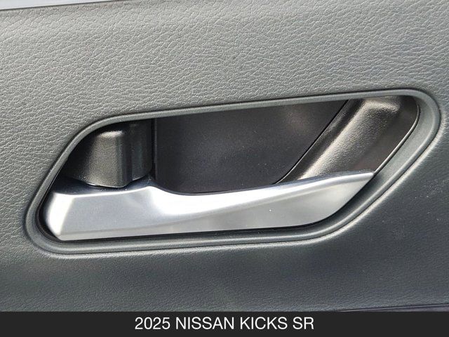 2025 Nissan Kicks SR 2025 Nissan Kicks SR