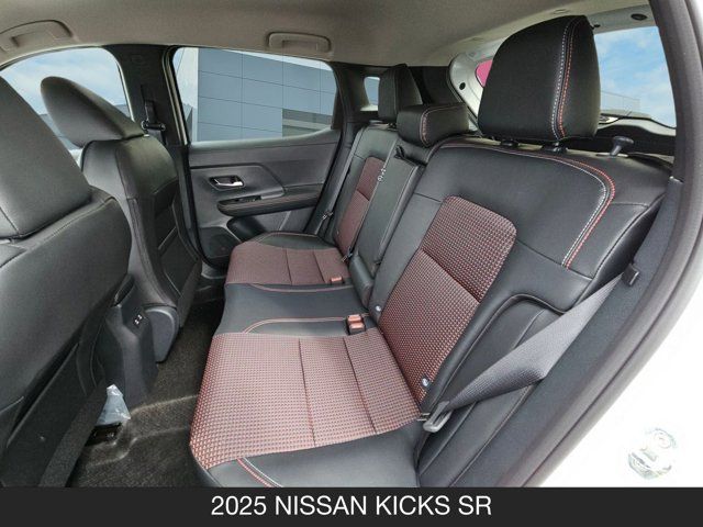 2025 Nissan Kicks SR 2025 Nissan Kicks SR