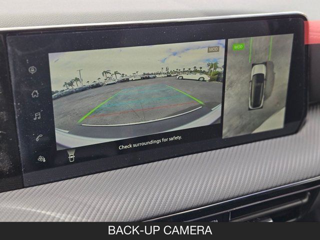 2025 Nissan Kicks SR 2025 Nissan Kicks SR