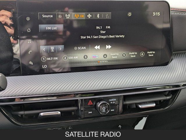 2025 Nissan Kicks SR 2025 Nissan Kicks SR