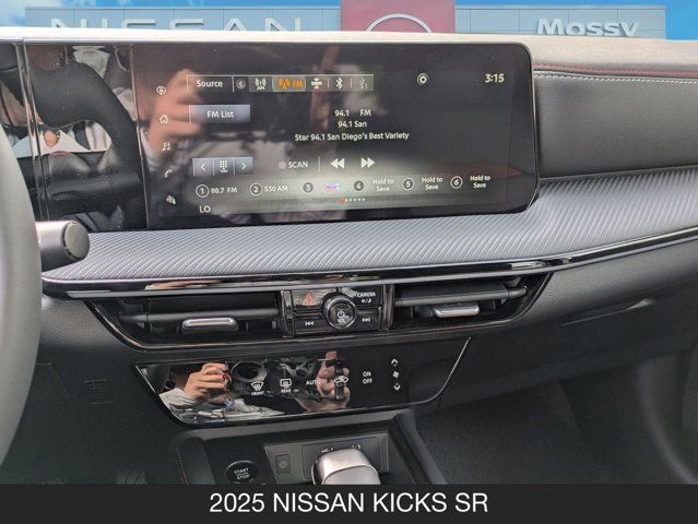 2025 Nissan Kicks SR 2025 Nissan Kicks SR