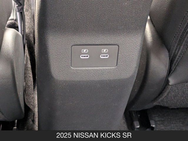 2025 Nissan Kicks SR 2025 Nissan Kicks SR