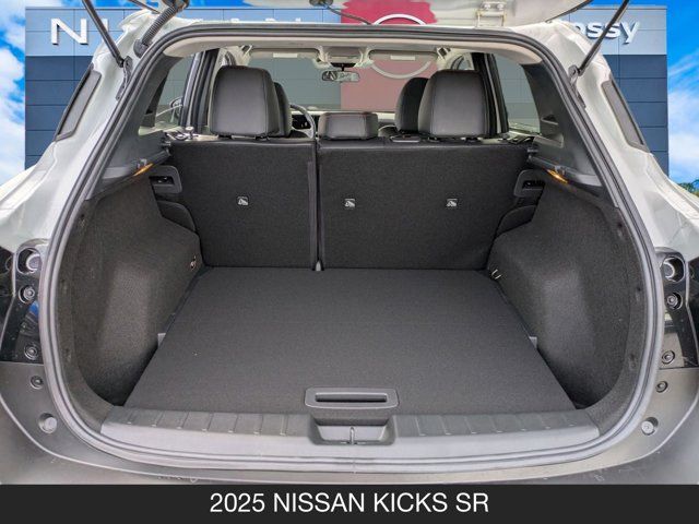 2025 Nissan Kicks SR 2025 Nissan Kicks SR