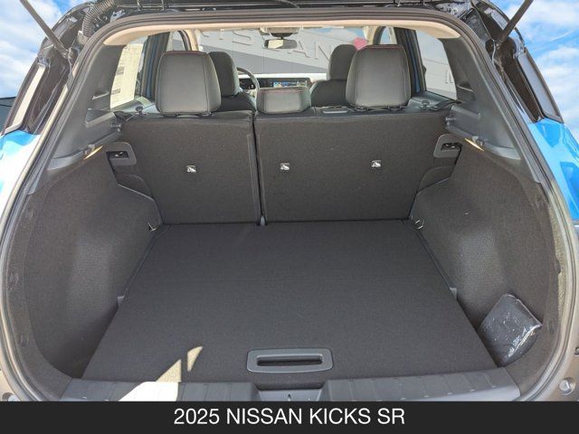 2025 Nissan Kicks SR 2025 Nissan Kicks SR