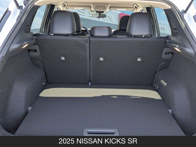 2025 Nissan Kicks SR 2025 Nissan Kicks SR