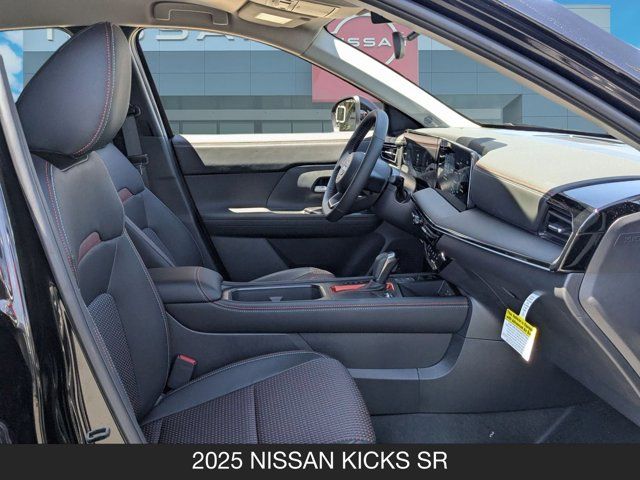 2025 Nissan Kicks SR 2025 Nissan Kicks SR