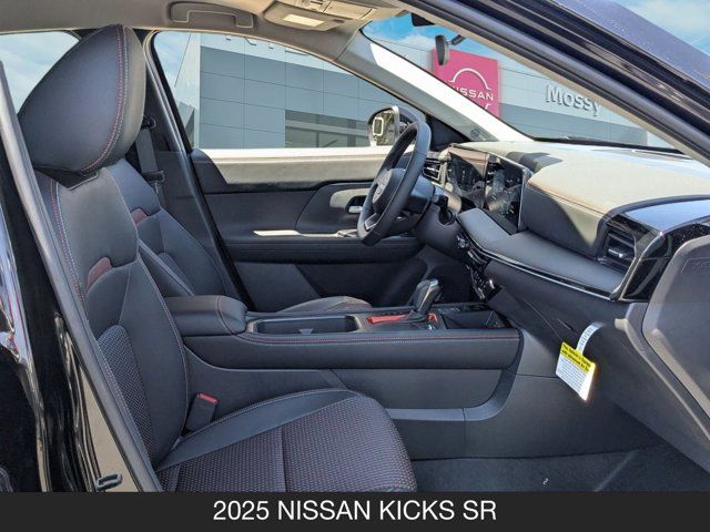 2025 Nissan Kicks SR 2025 Nissan Kicks SR