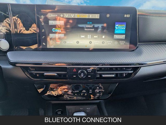 2025 Nissan Kicks SR 2025 Nissan Kicks SR