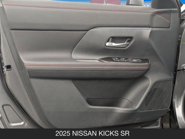 2025 Nissan Kicks SR 2025 Nissan Kicks SR