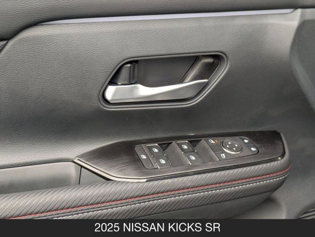 2025 Nissan Kicks SR 2025 Nissan Kicks SR