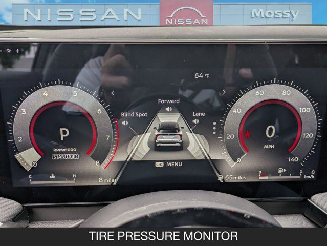 2025 Nissan Kicks SR 2025 Nissan Kicks SR