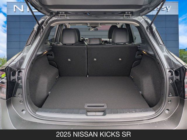 2025 Nissan Kicks SR 2025 Nissan Kicks SR
