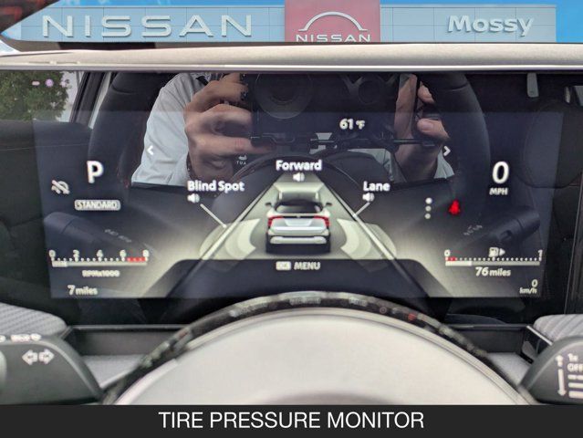 2025 Nissan Kicks SR 2025 Nissan Kicks SR