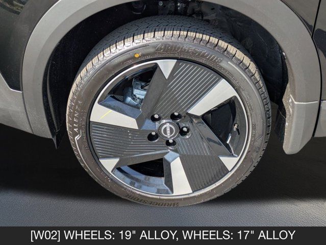 2025 Nissan Kicks SR 2025 Nissan Kicks SR