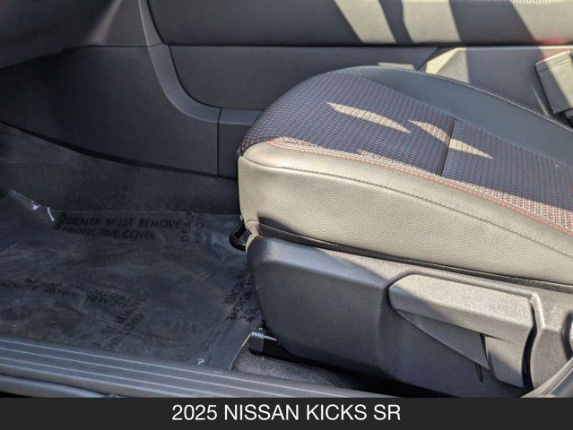 2025 Nissan Kicks SR 2025 Nissan Kicks SR
