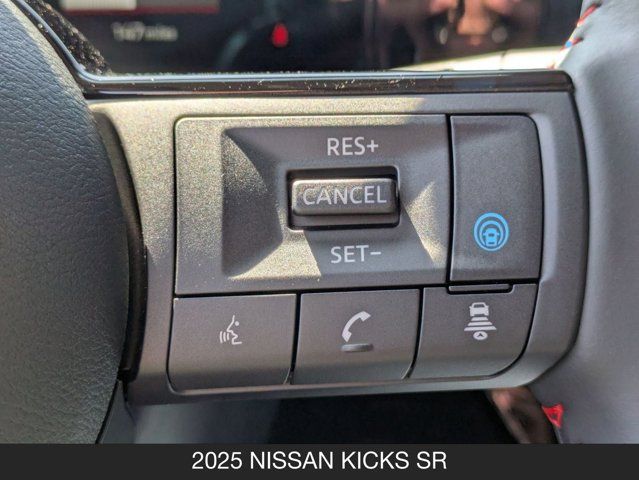 2025 Nissan Kicks SR 2025 Nissan Kicks SR