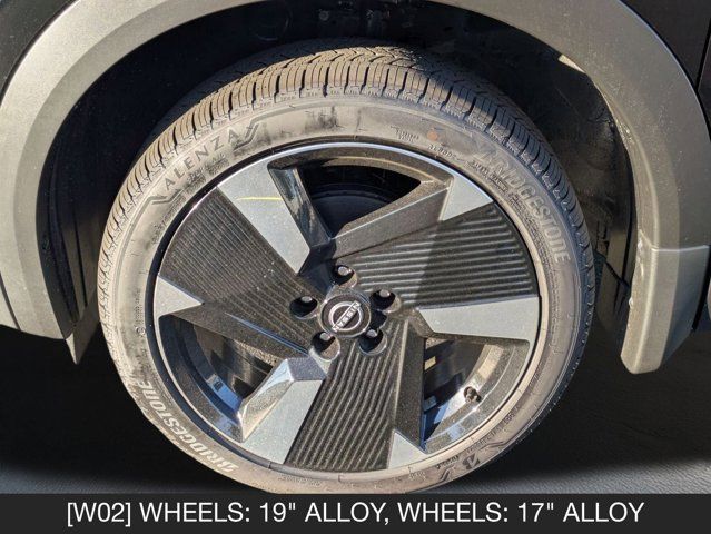 2025 Nissan Kicks SR 2025 Nissan Kicks SR