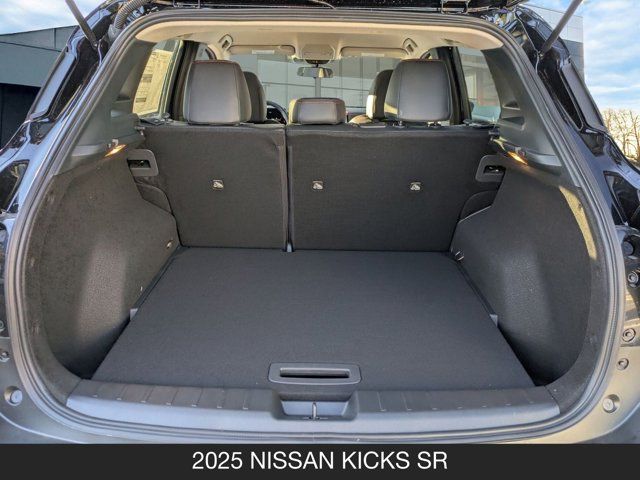 2025 Nissan Kicks SR 2025 Nissan Kicks SR