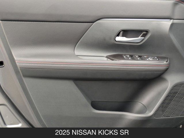 2025 Nissan Kicks SR 2025 Nissan Kicks SR