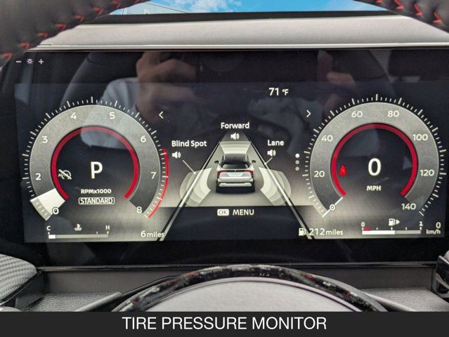 2025 Nissan Kicks SR 2025 Nissan Kicks SR