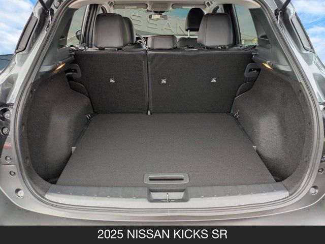 2025 Nissan Kicks SR 2025 Nissan Kicks SR