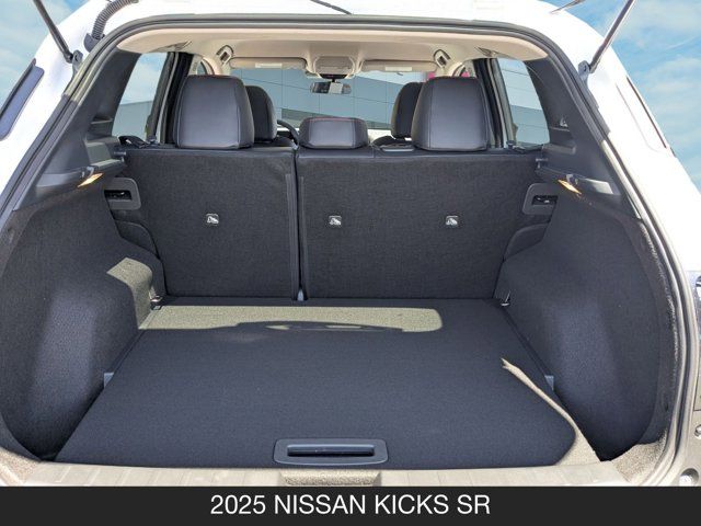 2025 Nissan Kicks SR 2025 Nissan Kicks SR