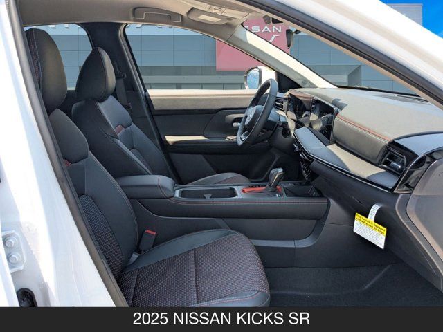 2025 Nissan Kicks SR 2025 Nissan Kicks SR