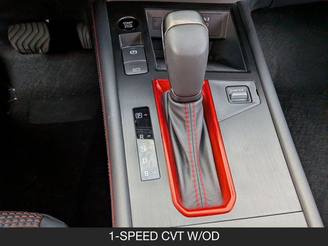 2025 Nissan Kicks SR 2025 Nissan Kicks SR