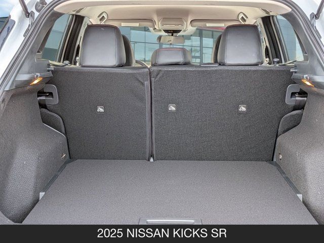 2025 Nissan Kicks SR 2025 Nissan Kicks SR
