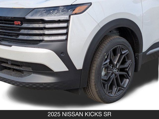 2025 Nissan Kicks SR