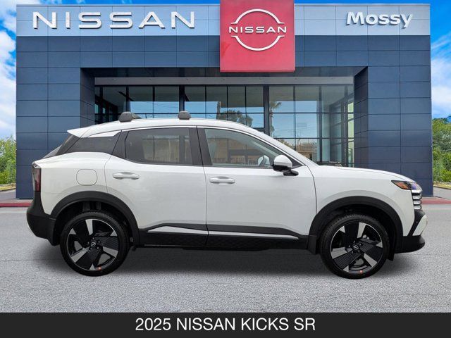 2025 Nissan Kicks SR 2025 Nissan Kicks SR