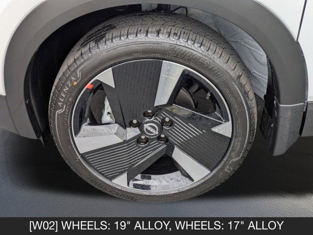 2025 Nissan Kicks SR 2025 Nissan Kicks SR