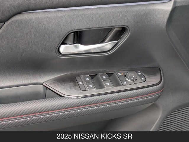 2025 Nissan Kicks SR 2025 Nissan Kicks SR